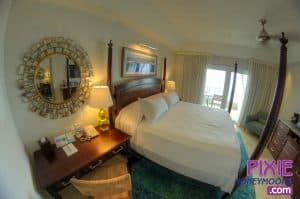 Windsor Beachfront Walkout Club Level Room