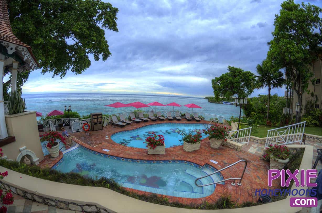 Sandals Hot Tub, Jamaica Royal Plantation Resort