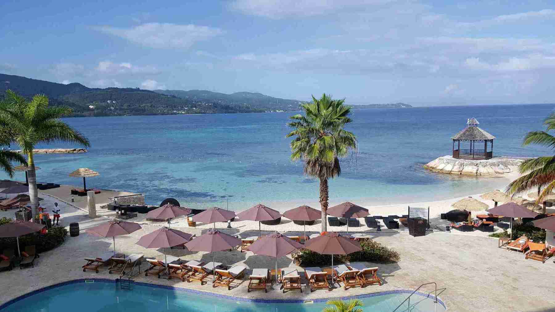 best beaches to visit in december usa